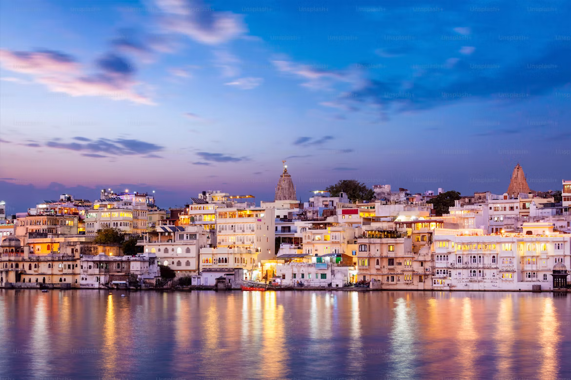 Udaipur, Jodhpur and Jaisalmer in Rajasthan – lakes, forts and desert landscapes